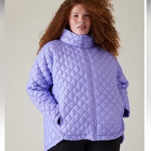 WHISPER FEATHERLESS PUFFER JACKET
Featherless puffer for weightless warmth.